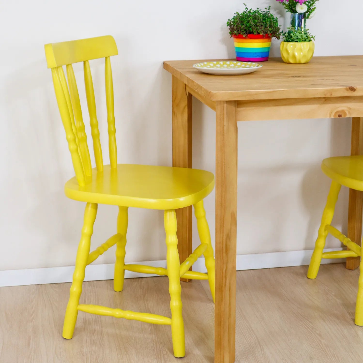 Amarelo