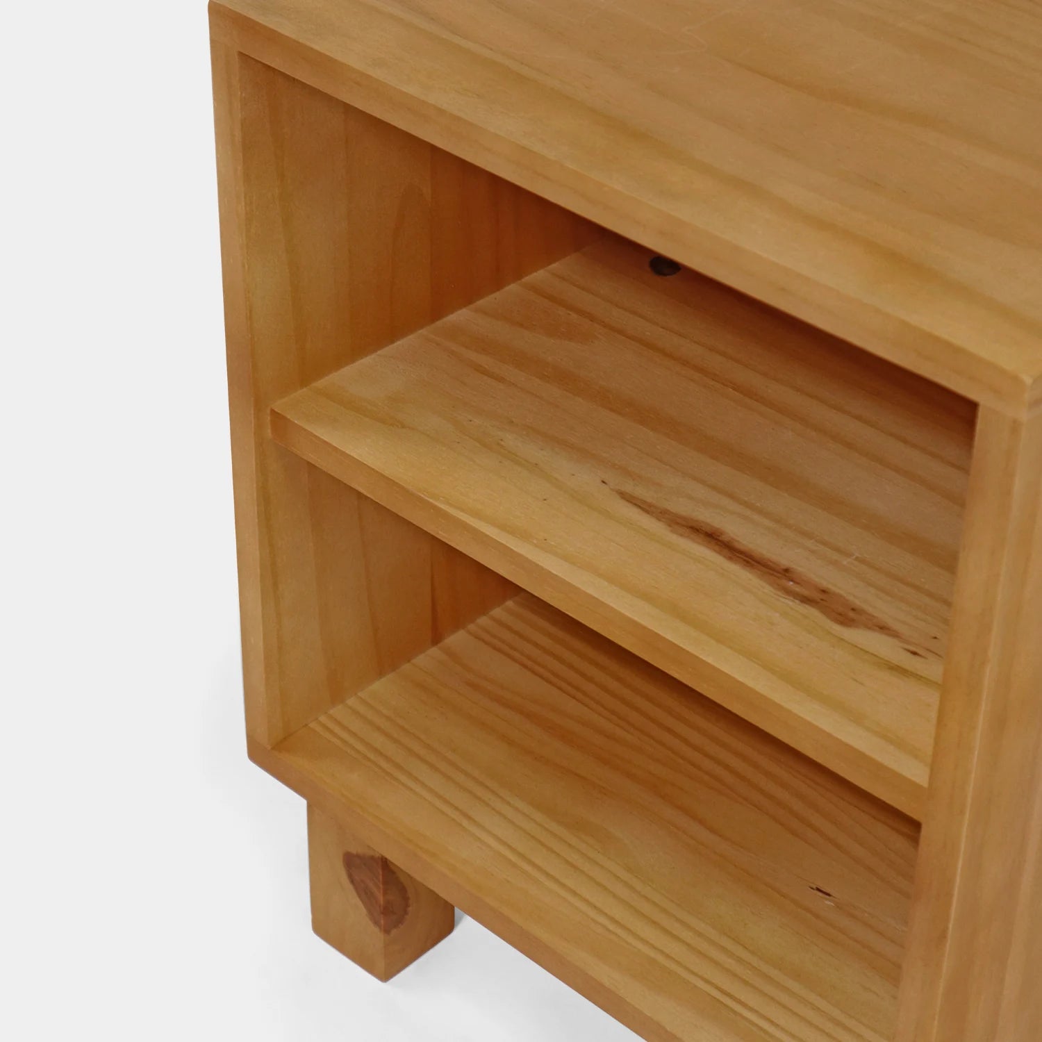 Mesa Lateral Prateleira com Pés Quadrados!