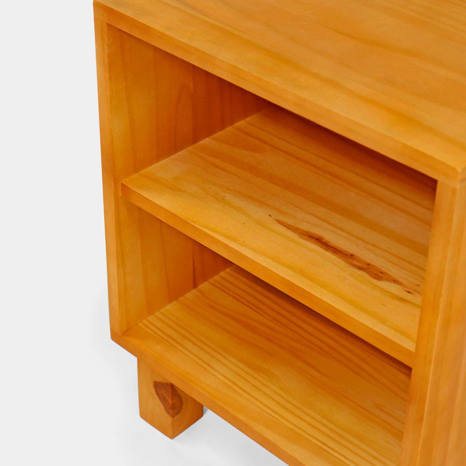 Mesa Lateral Prateleira com Pés Quadrados!