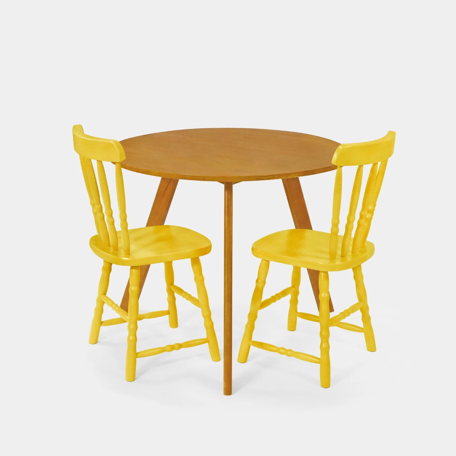 Conjunto Mesa de Jantar Origami Redonda com 2 Cadeiras Brasileiras!