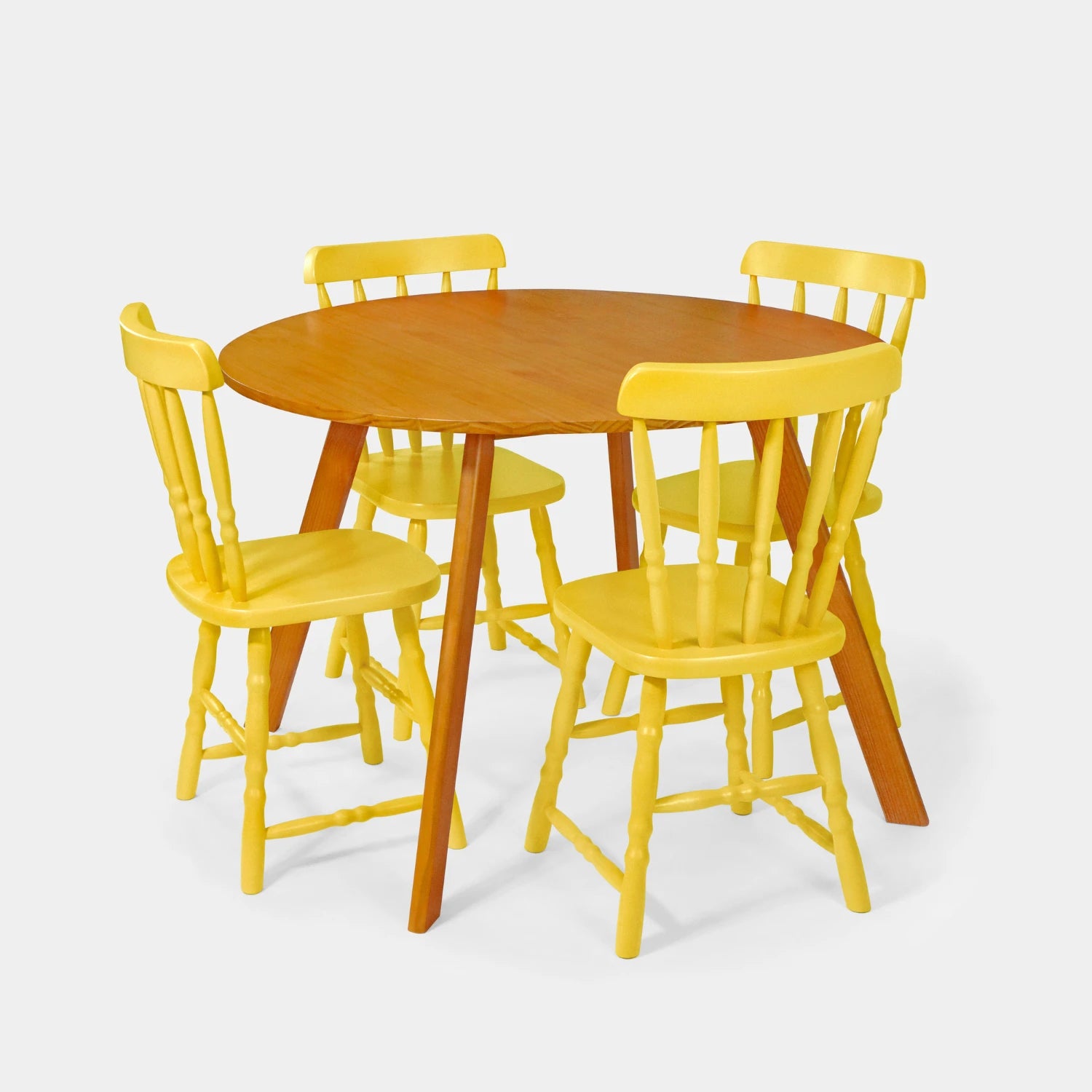 Conjunto Mesa de Jantar Origami Redonda com 4 Cadeiras Brasileiras!