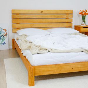 Conjunto Cama Casal e Cabeceira de Madeira Mel!