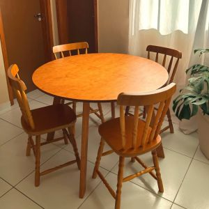 Conjunto Mesa de Jantar Origami 4 Lugares Redondo com 4 Cadeiras Brasileiras Wood!